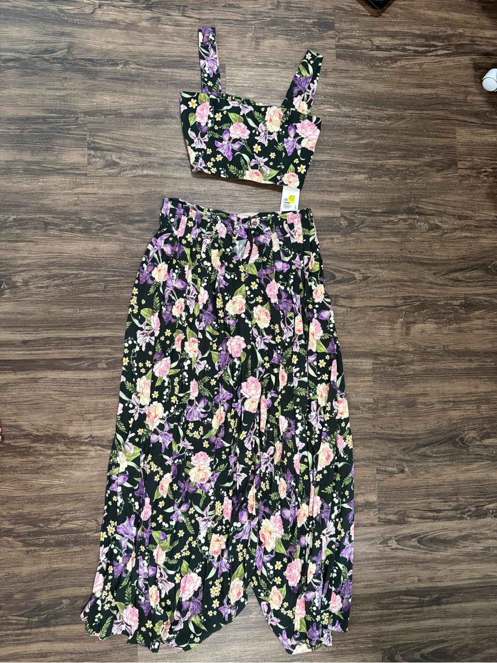 Avis Bendita floral set - cropped tank with flowy wide leg pants - NWT (S/M) - Picture 3 of 9